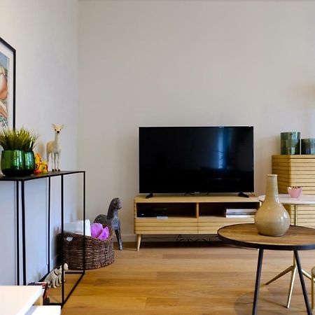 Modern Appartment In The Heart Of Гент Экстерьер фото