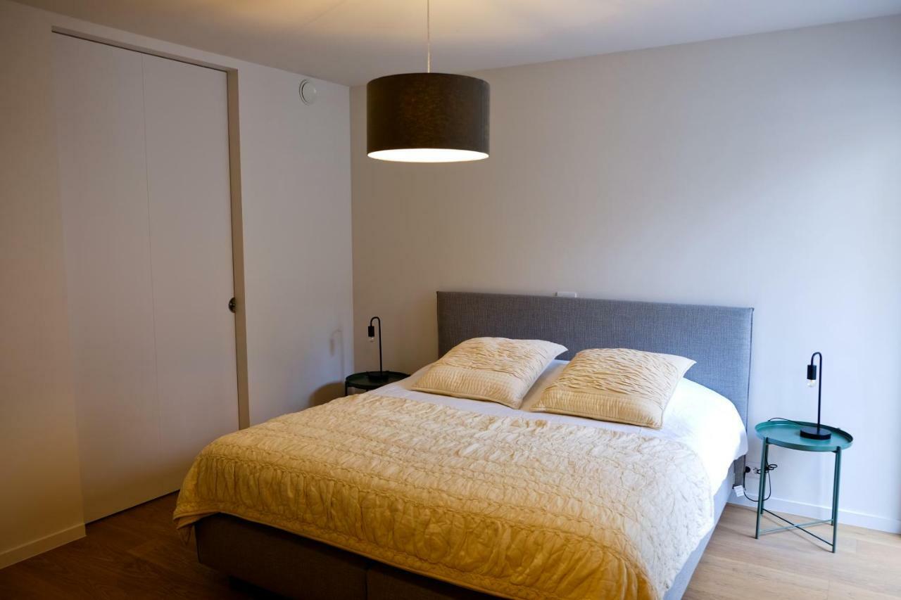 Modern Appartment In The Heart Of Гент Экстерьер фото